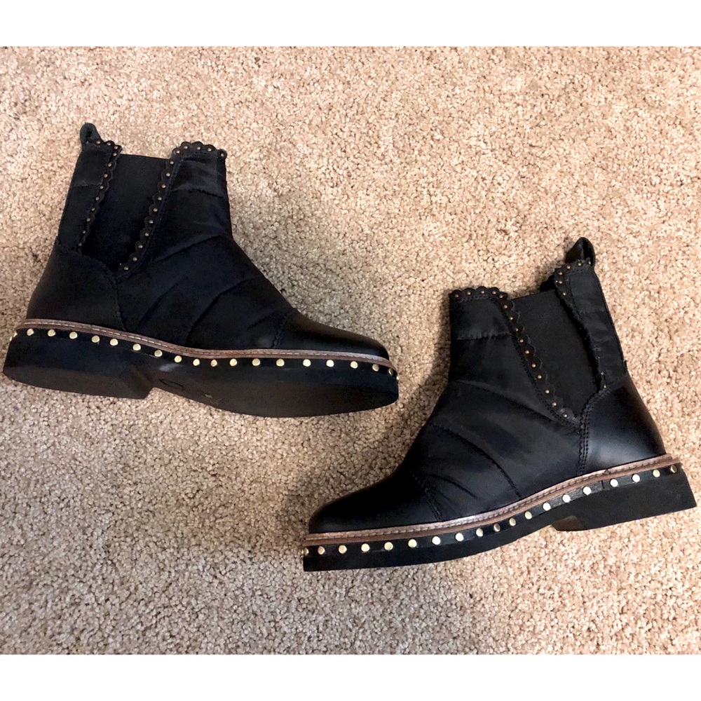 “NEW” Free People Atlas Puffer Chelsea Boot - Picture 6 of 9